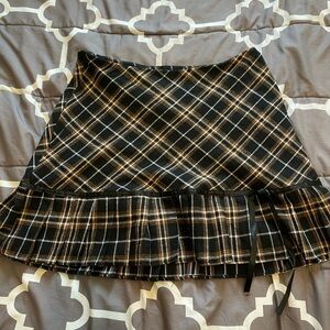 Pleated mini skirt